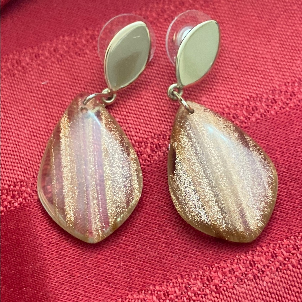 5/$10❤️❤️❤️Vintage Art Glass Gold & Copper Tones Dangle Post Pierced Earrings